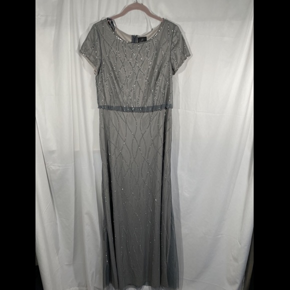 NEW Adrianna Papell [ 8 ] Beaded Blouson Gown in Pewter Silver‎ - Picture 5 of 12